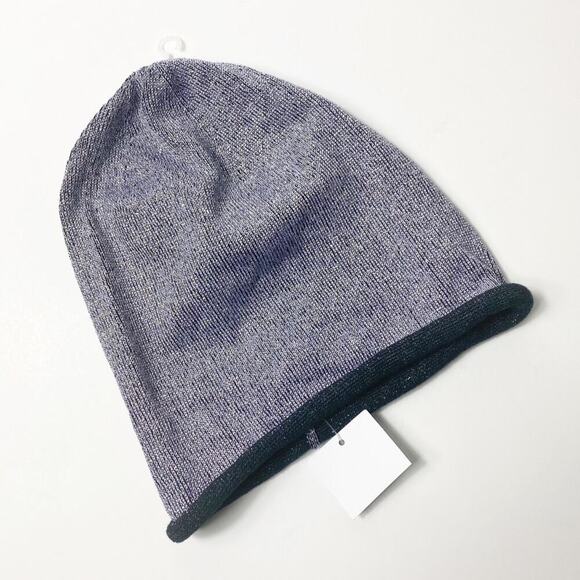 Urban Outfitters Rolled Edge Winter Metallic Beanie BRAND NEW WITH TAGS - Picture 2 of 4